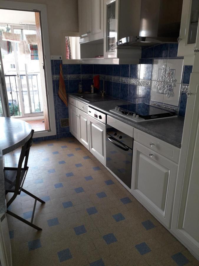 Chambre B2 Dans Un Appartement En Colocation Марсель Екстер'єр фото
